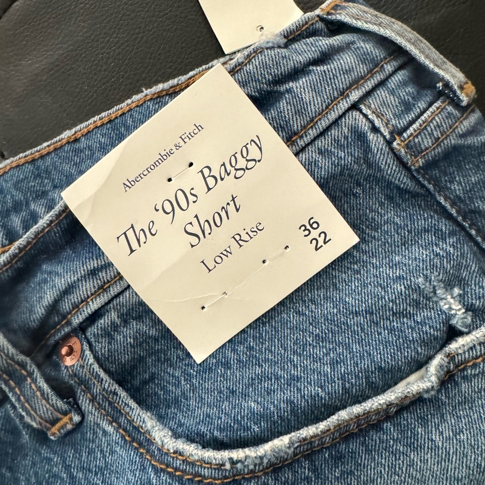 NWT Abercrombie denim shorts - Picture 2 of 4